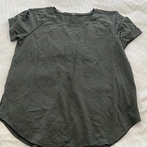 Lululemon t-shit